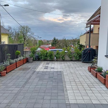 Apartment Maksimir Yard Загреб Екстер'єр фото